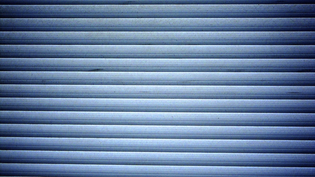 cửa cuốn mất hành trình