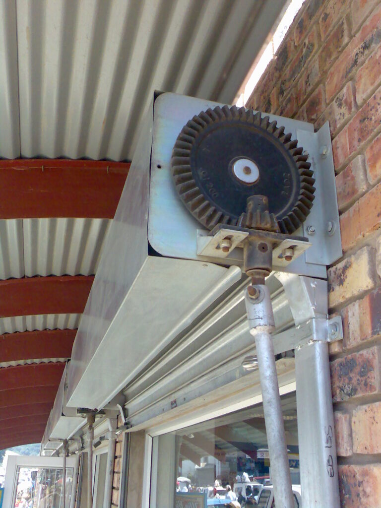 cửa cuốn điện